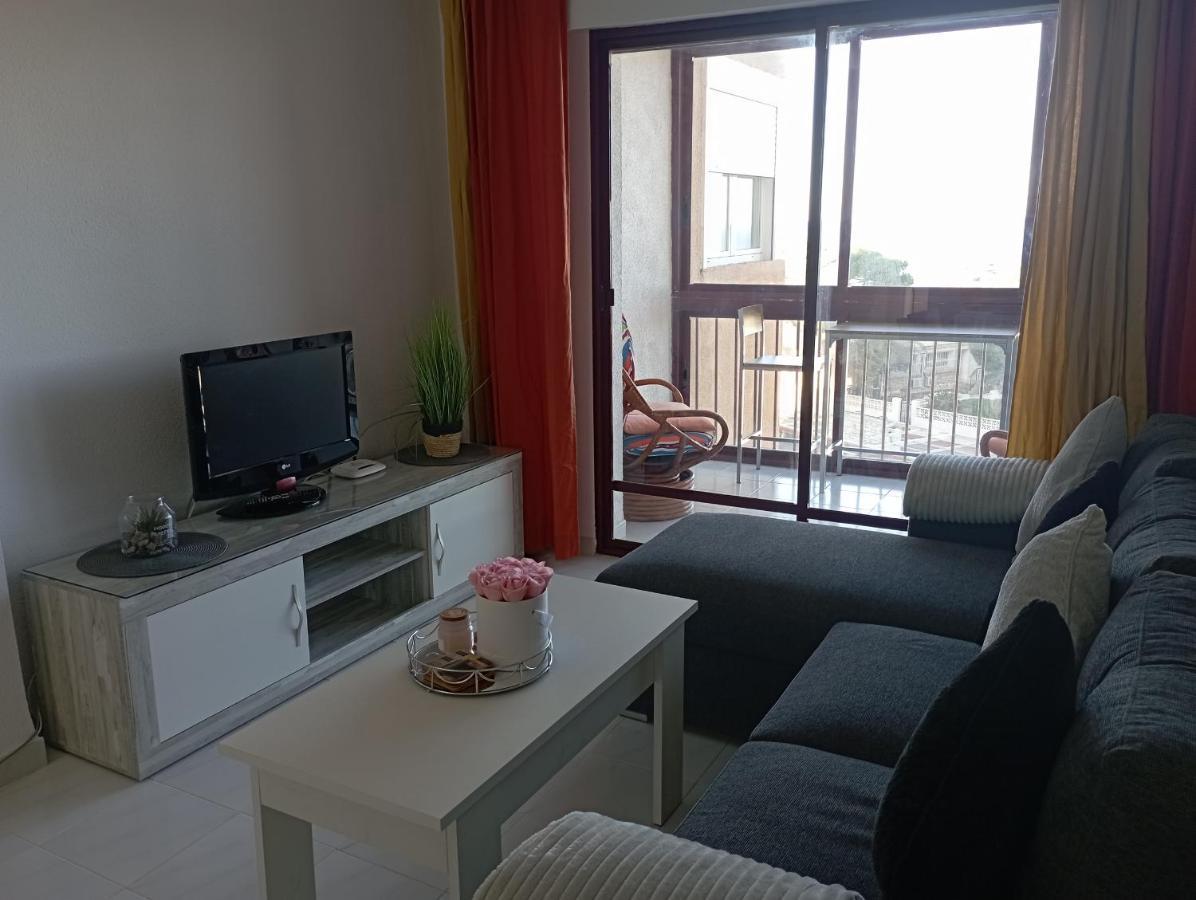 Apartment In La Mata With Sea Views ตอร์เรเวียคา ภายนอก รูปภาพ