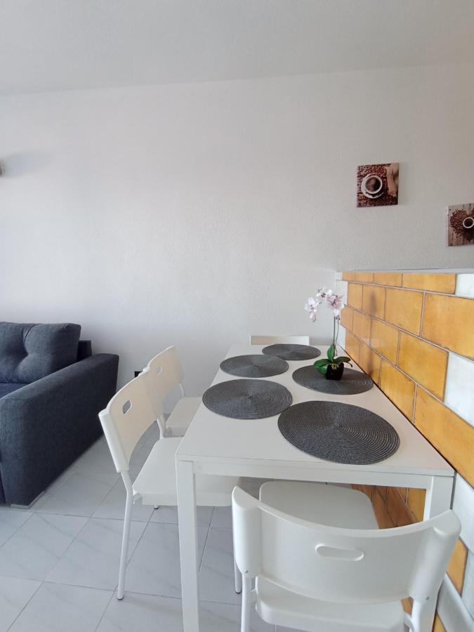 Apartment In La Mata With Sea Views ตอร์เรเวียคา ภายนอก รูปภาพ